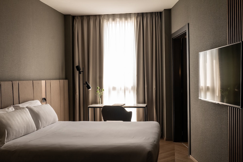 Litta Palace 26/76