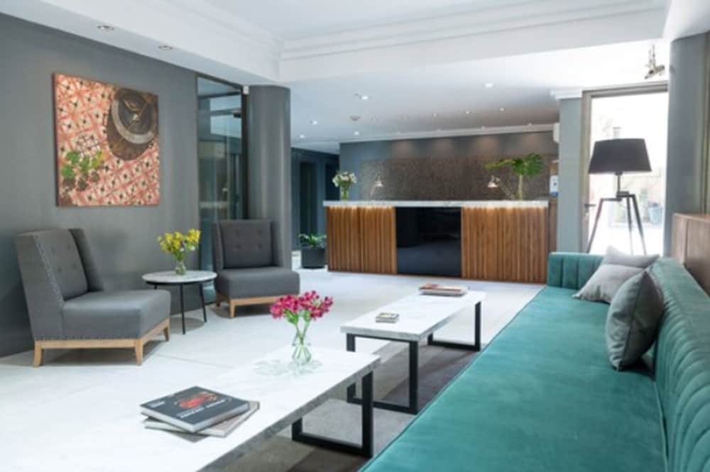 Portal Plaza Suites 34/50