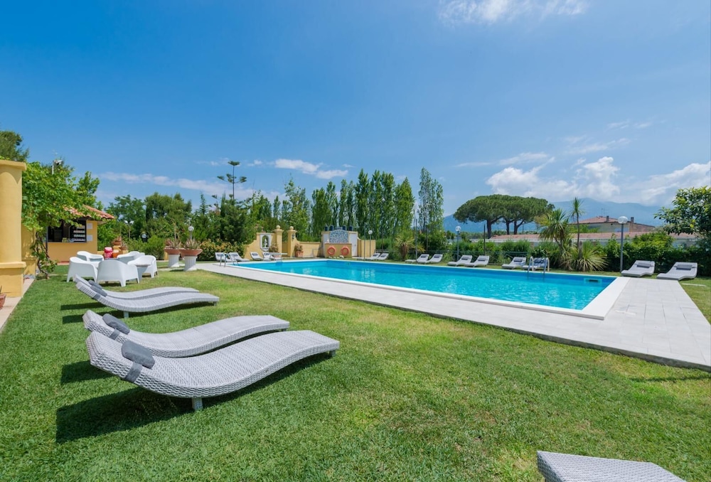 Hotel Villa Rita 53/56