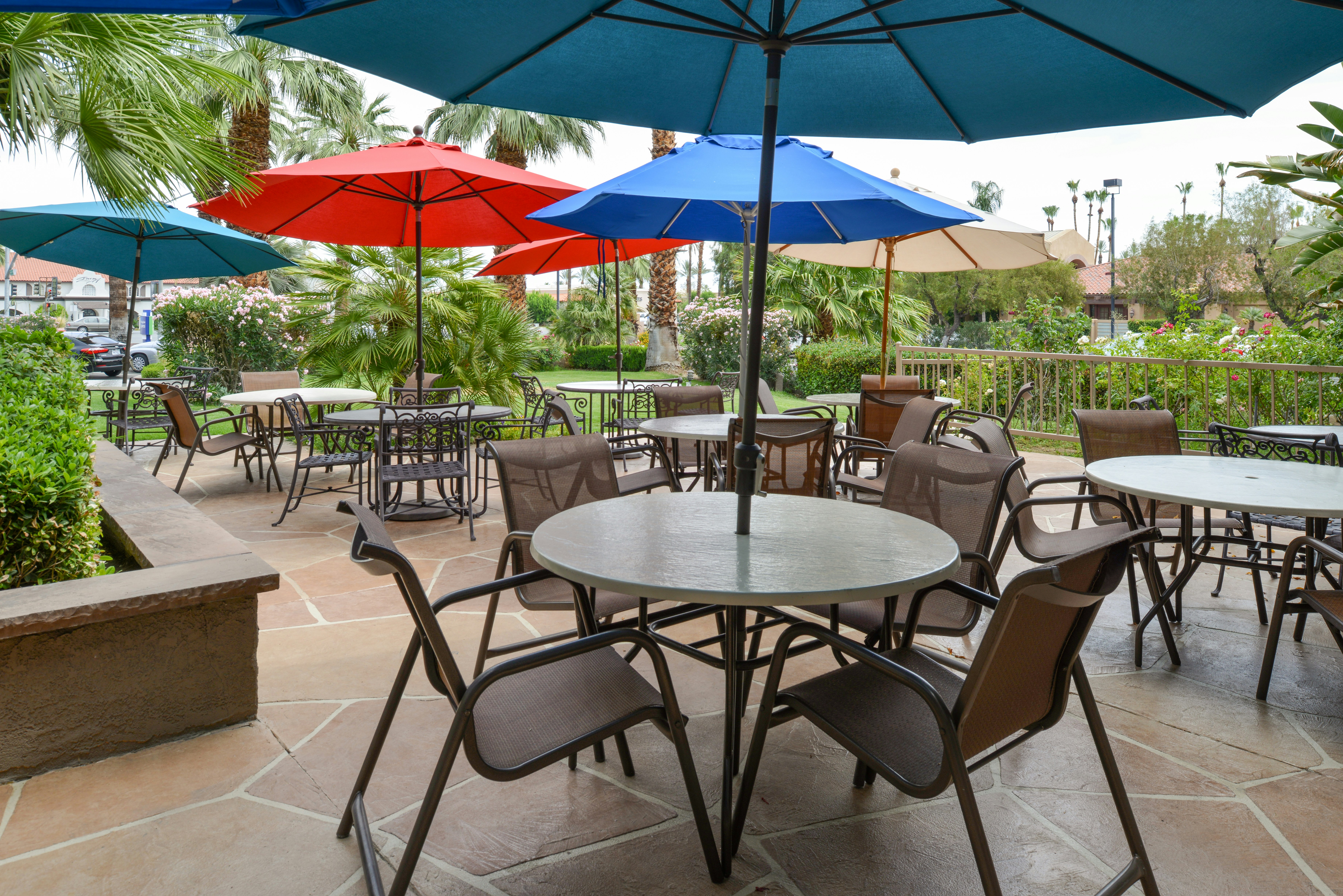Holiday Inn Express Palm Desert 53/78