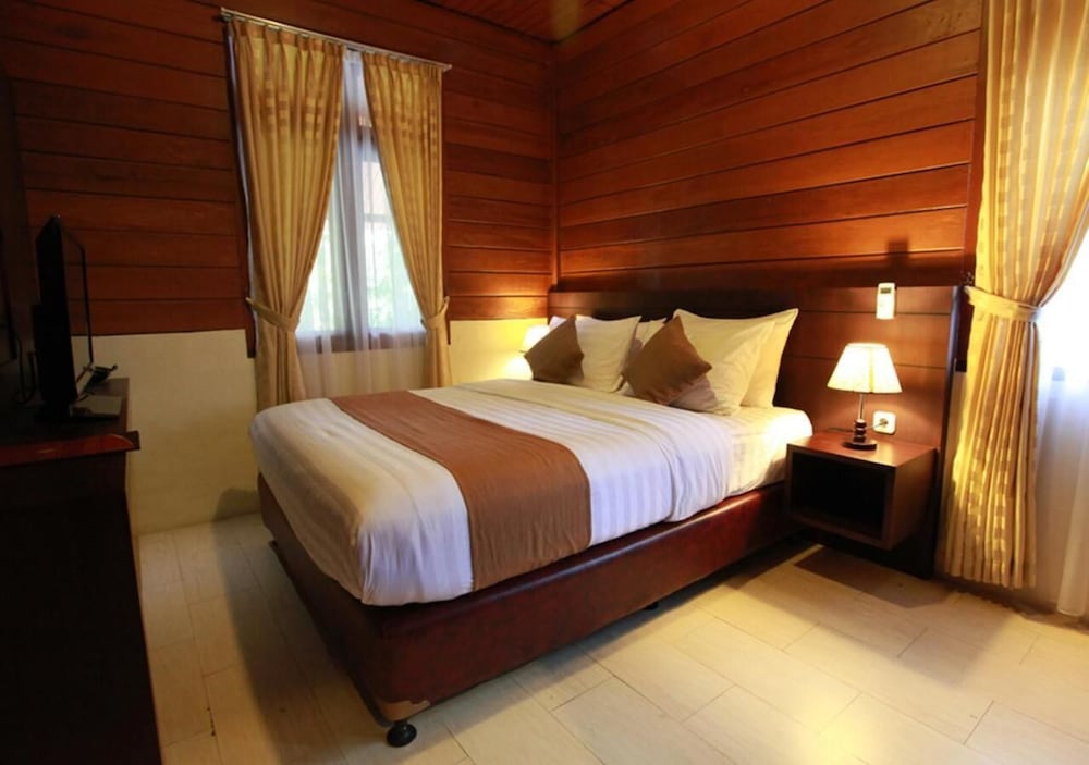 Green Tropical Village Hotel Resort 19/61