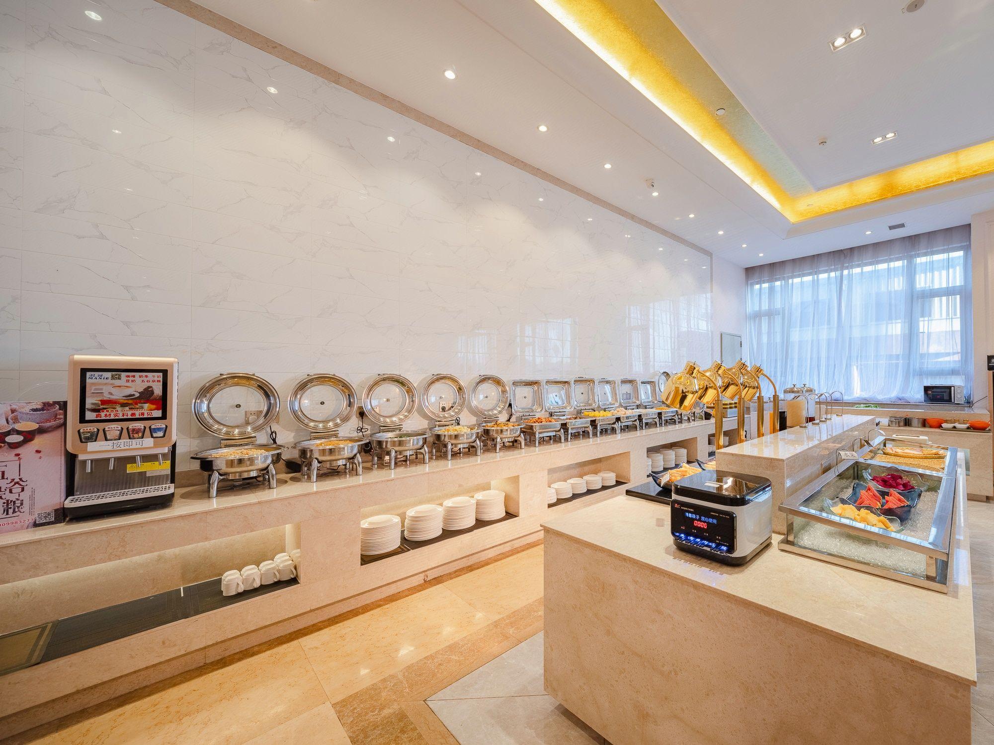 Vienna International Hotel (Dongguan Qishi Center) 27/47