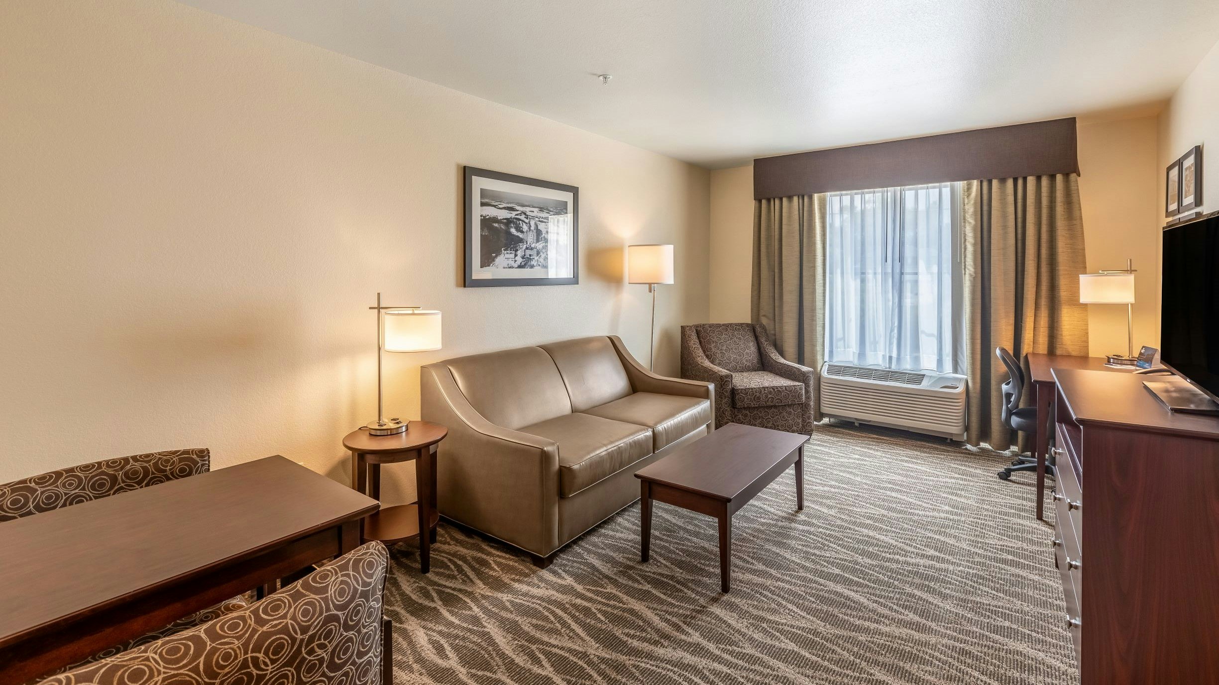 Cobblestone Hotel & Suites - Hartford 39/57