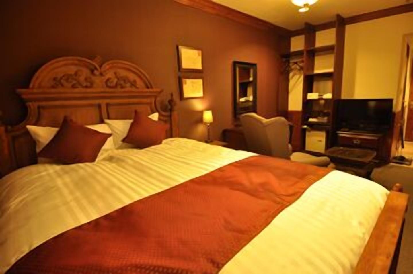 ROOM, DOUBLE BED, SMOKING