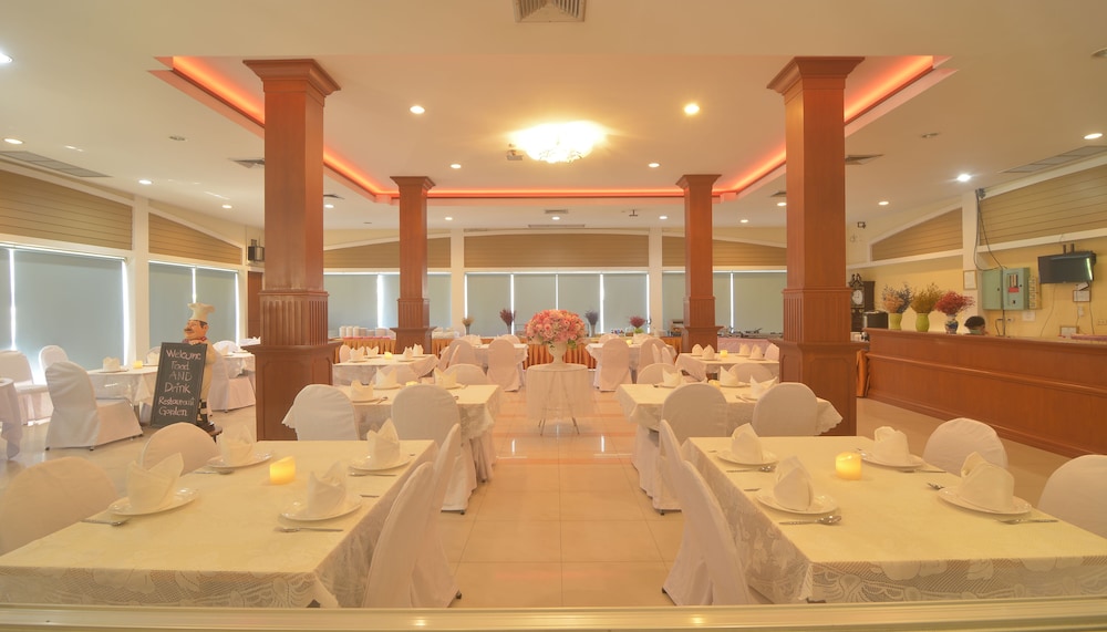 Chumphon Gardens Hotel 46/64