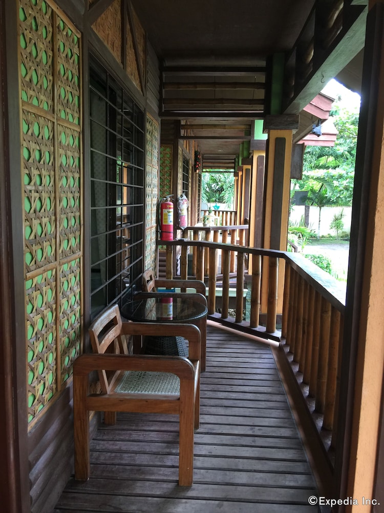The Red Palm Resort 19/26