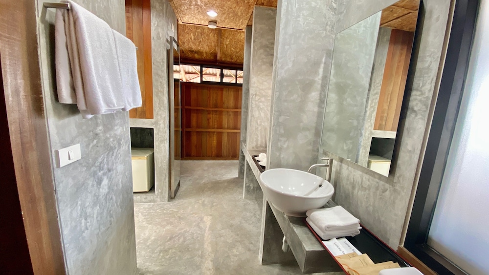 Tinidee Hideaway Tonsai Beach Krabi 48/50
