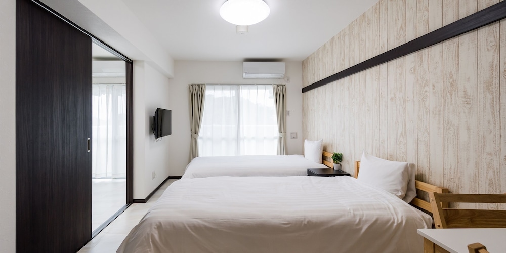 Hotel Tomas Nago 11/65