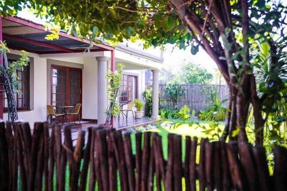 Mmakosha Lodge 30/35
