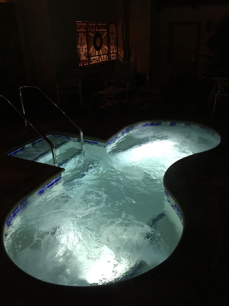 Chantico Inn 35/70