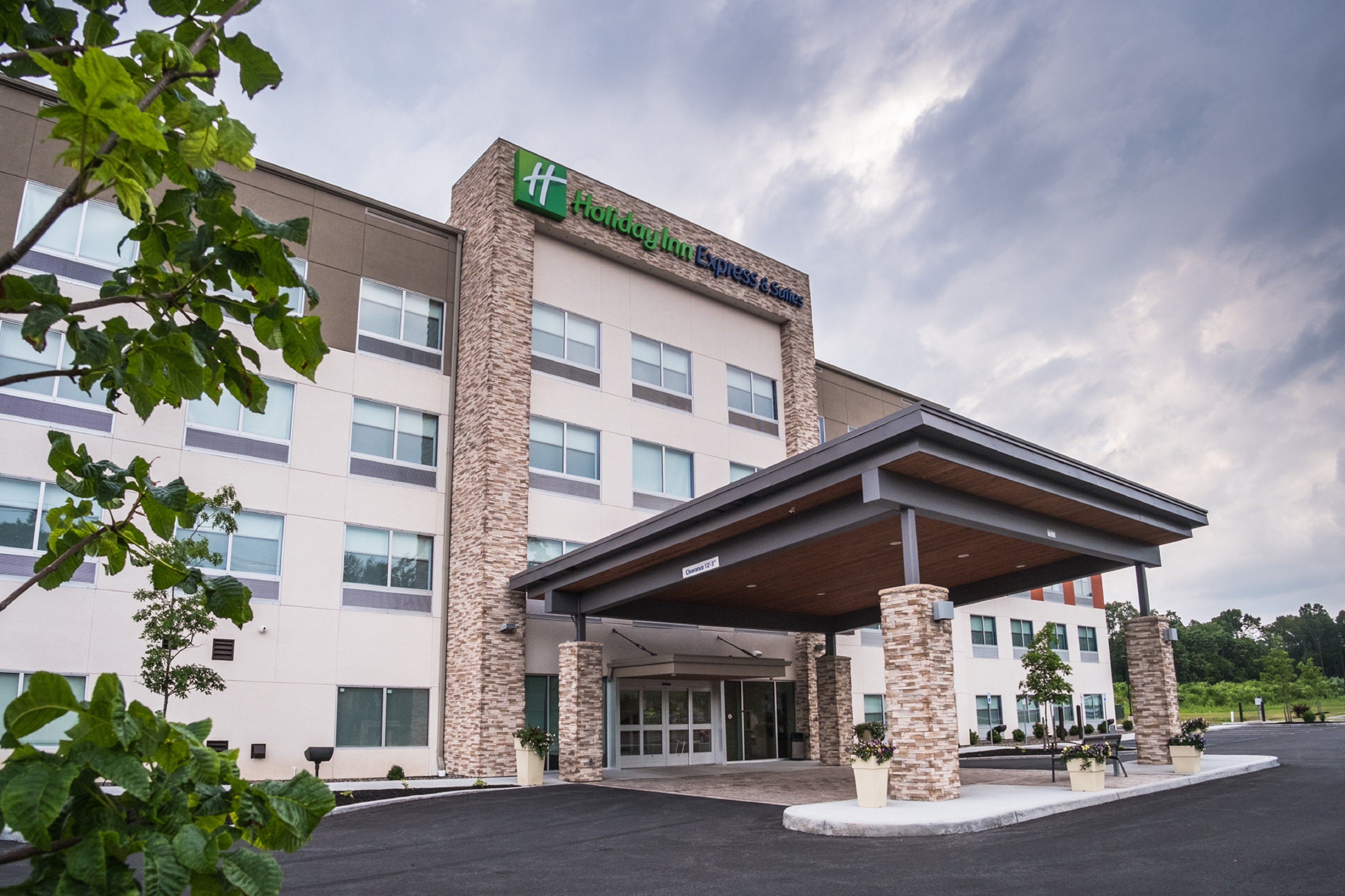 Holiday Inn Express And Suites Kingston Ulster 3/44