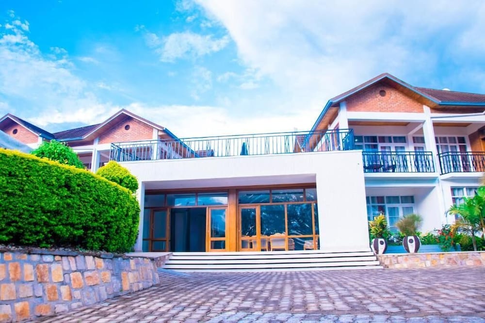 Quiet Haven Hotel 6/50