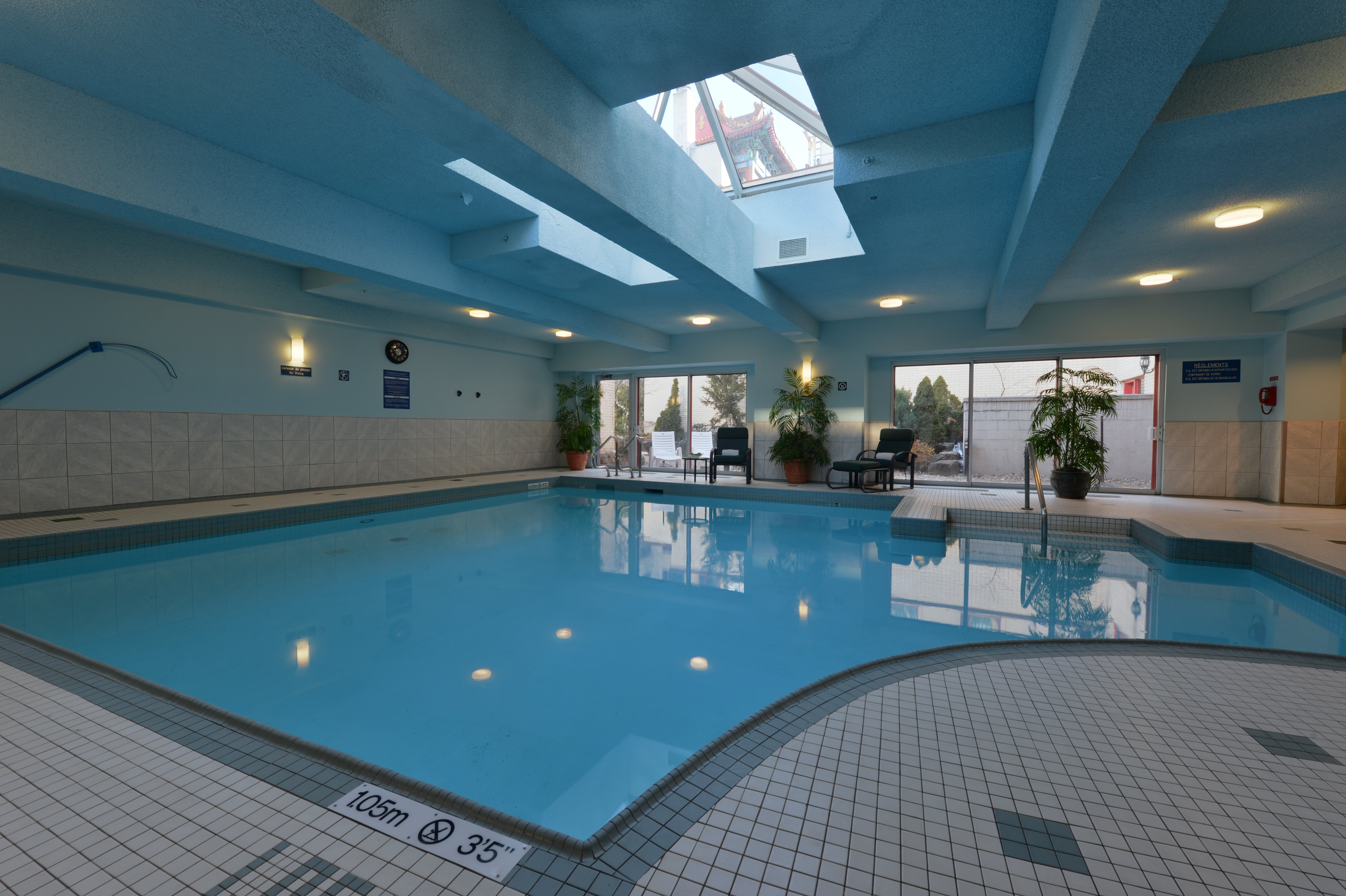 Holiday Inn Montreal Centre-Ville Downtown 30/70