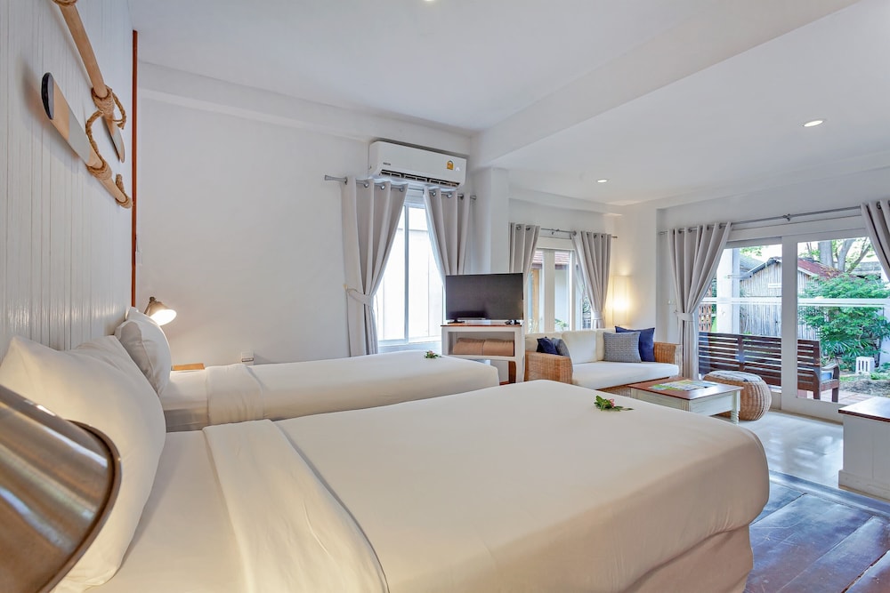 استوديو بسرير مزدوج بشرفة، Malibu Beach Resort, Koh Samui 4/10
