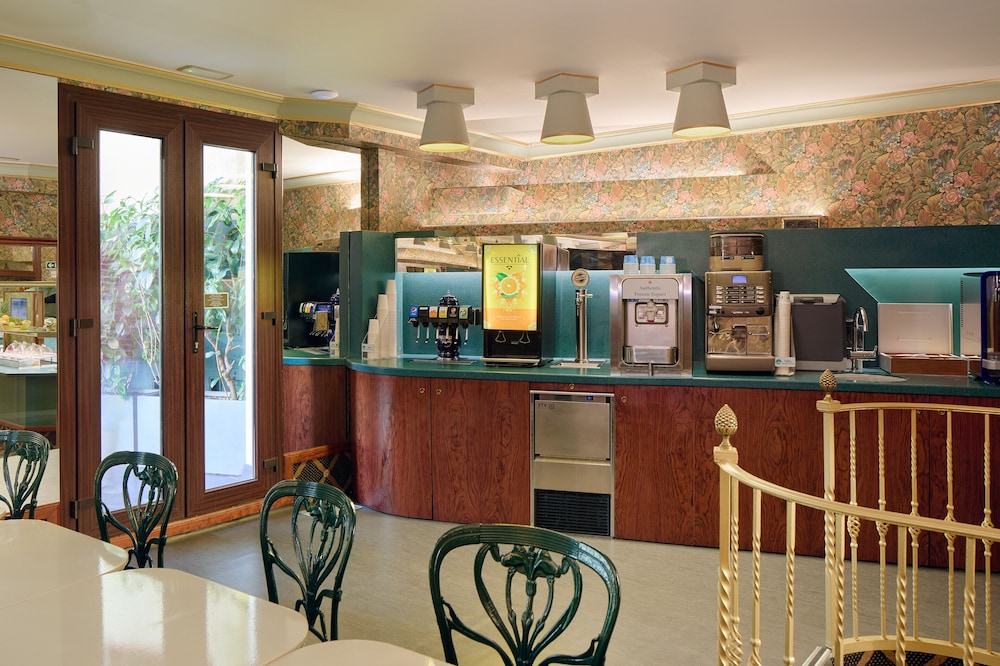 Continental Barcelona Hotel 18/80