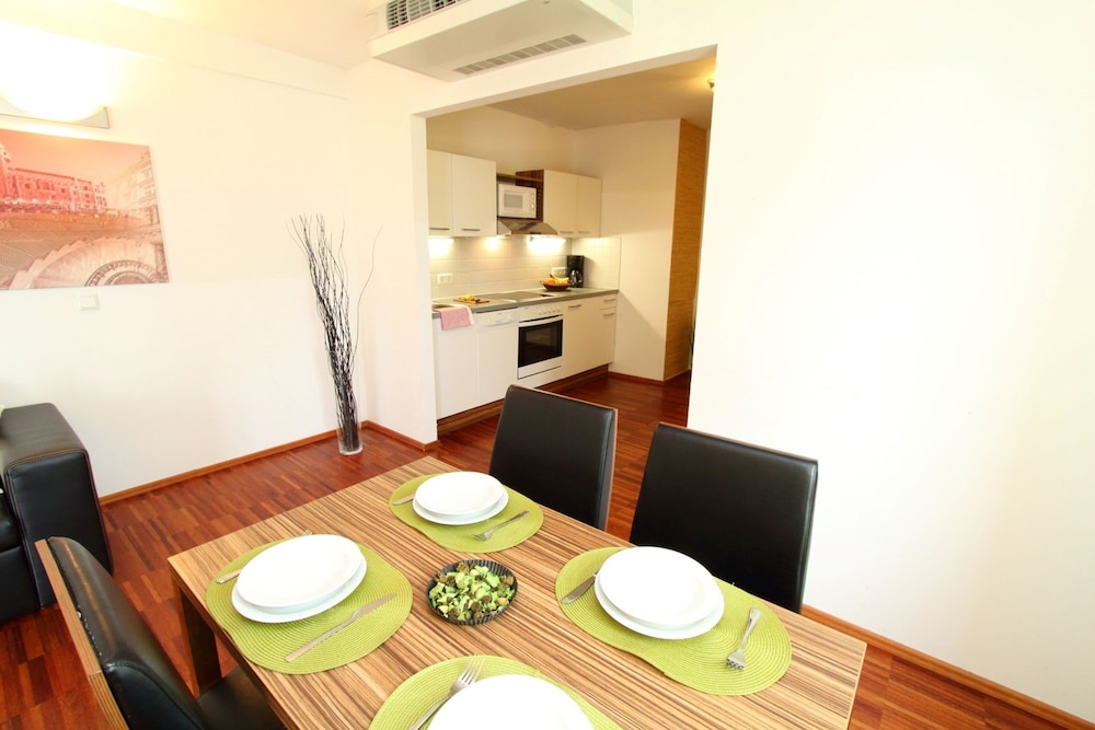 ROYAL LIVING APARTMENTS VIENNA 25/29
