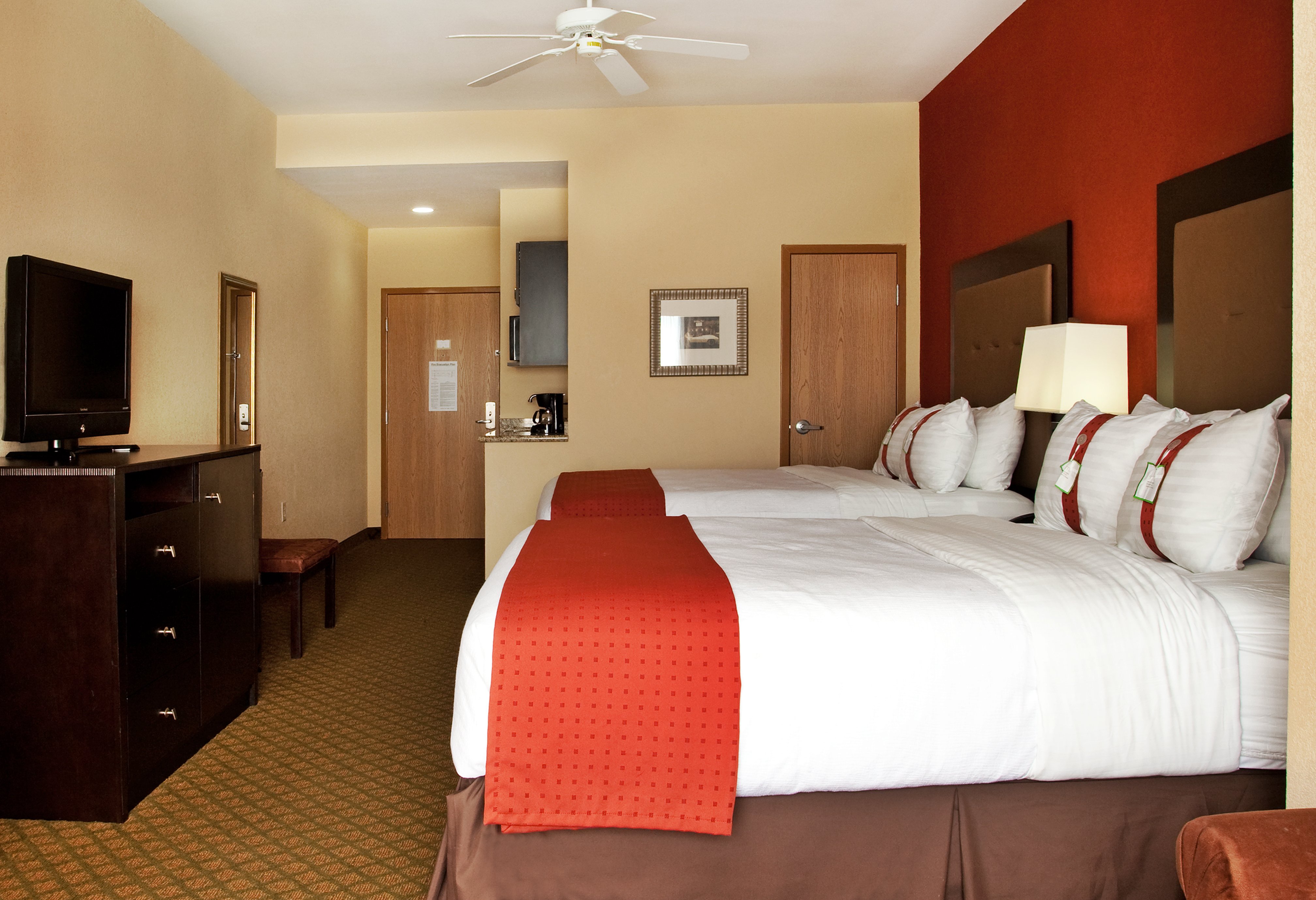 Holiday Inn Houma 8/21