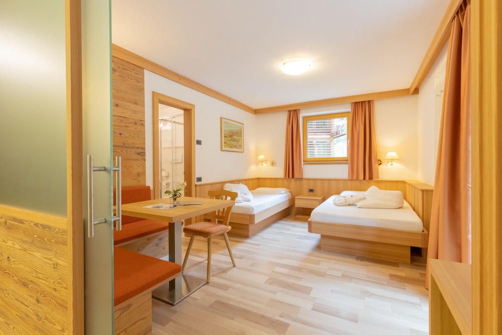 Hotel Miramonti 48/59