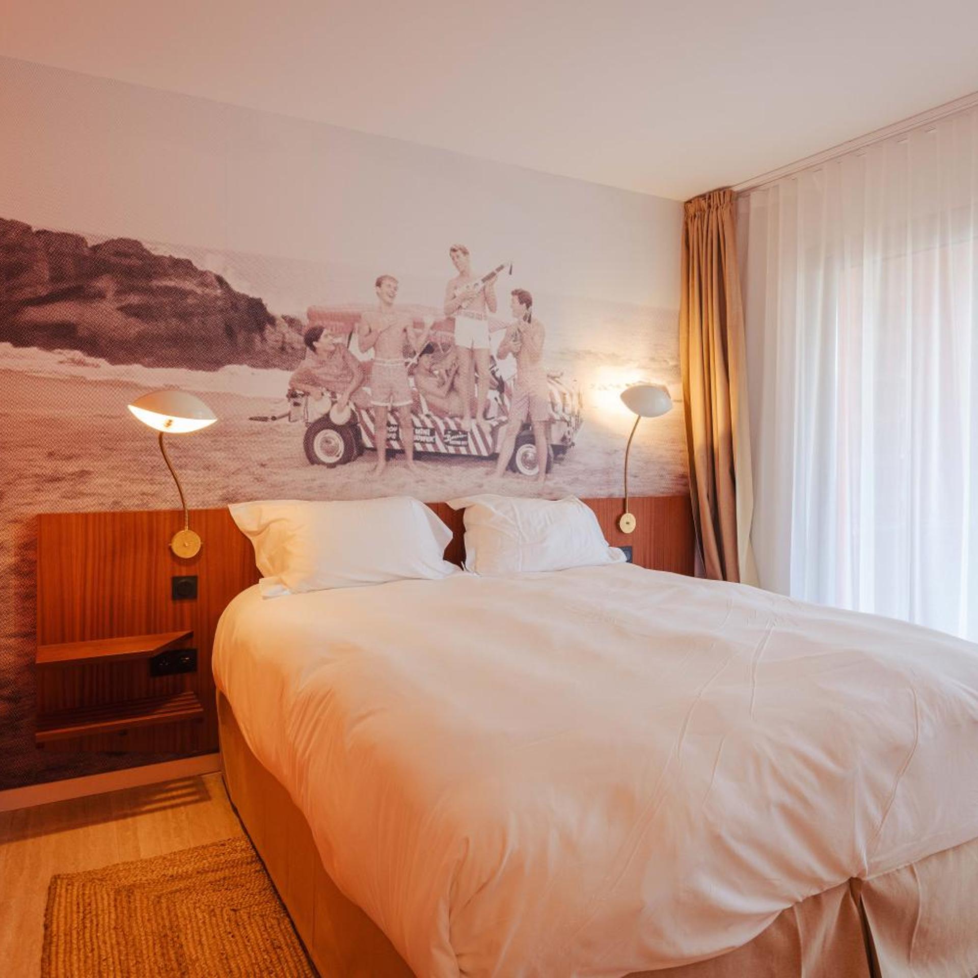 Signature, House, Double Bed