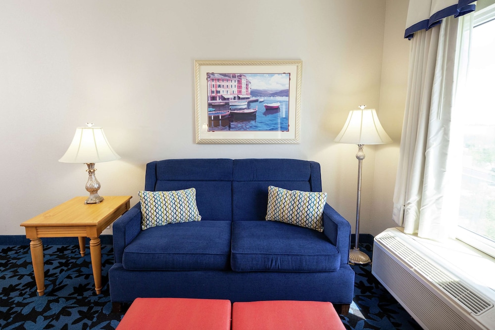 Hampton Inn Suites Jacksonville South St Johns Town Center Area 20/34