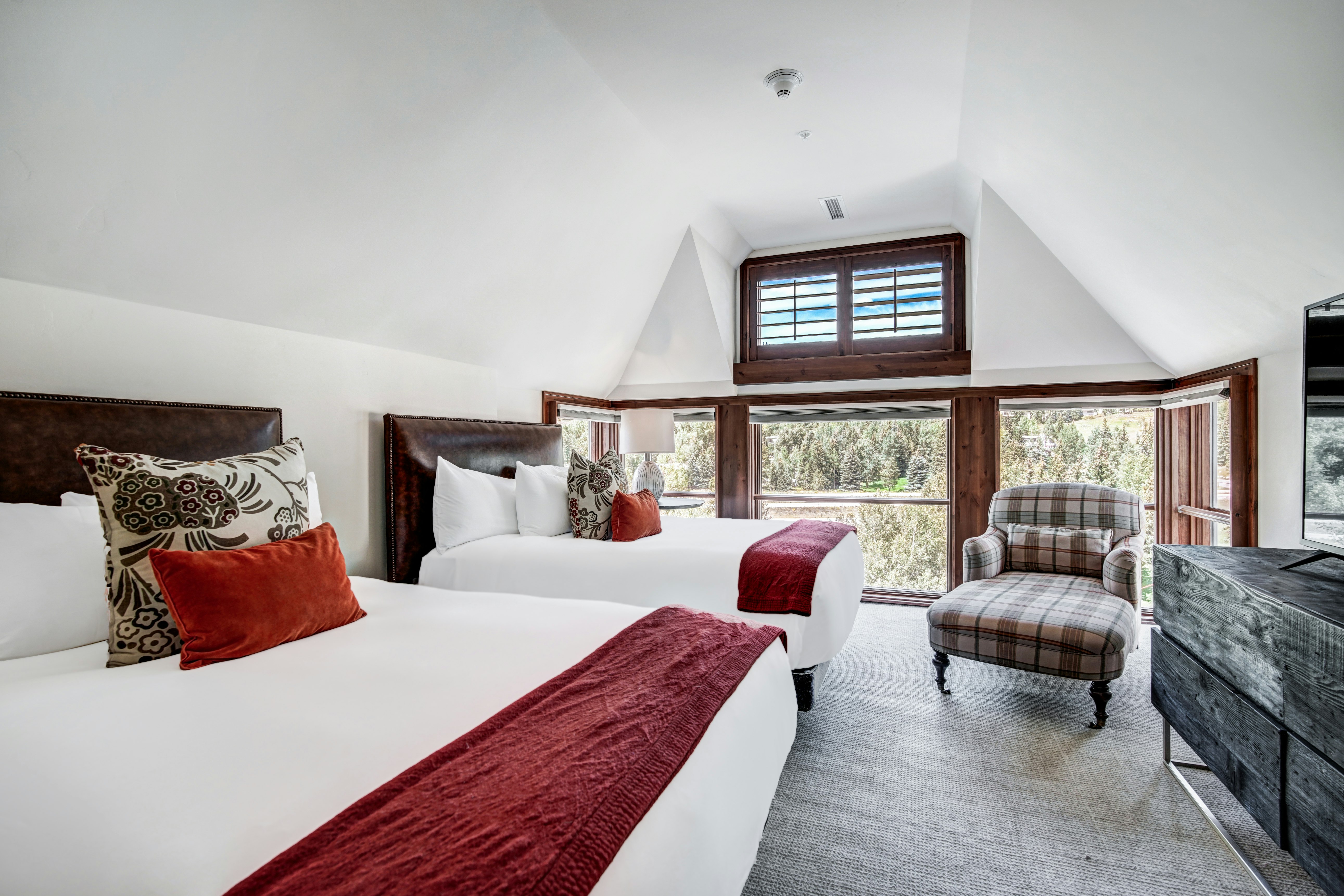 3 Bedrooms, Residence, Valley View