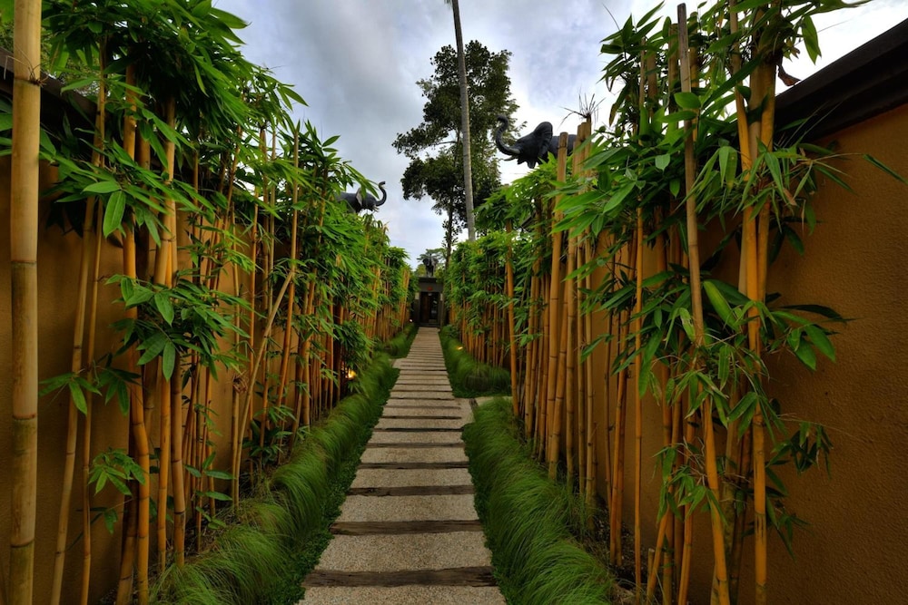 GINO FERUCI VILLA UBUD 38/46