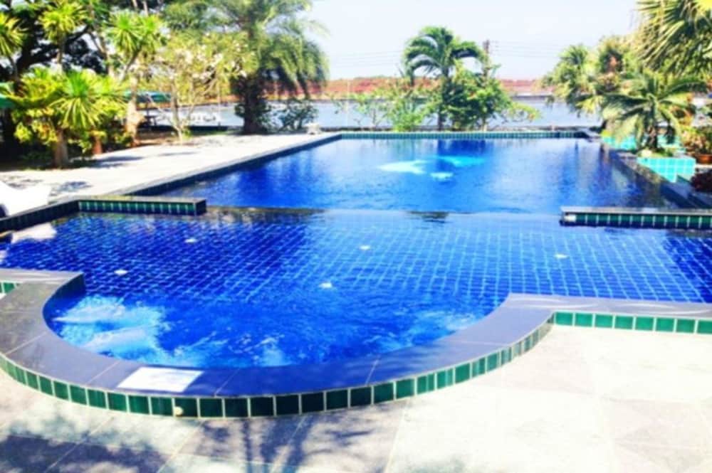 Sri Phairin Resort 30/30