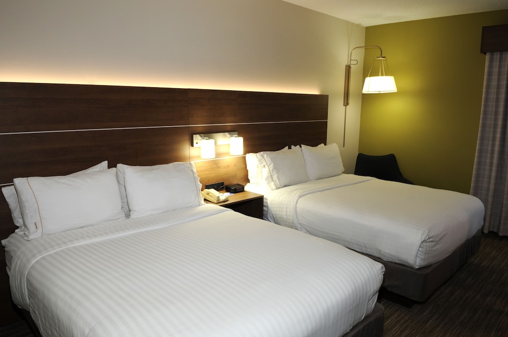 Holiday Inn Express Henderson N Evansville South 21/40
