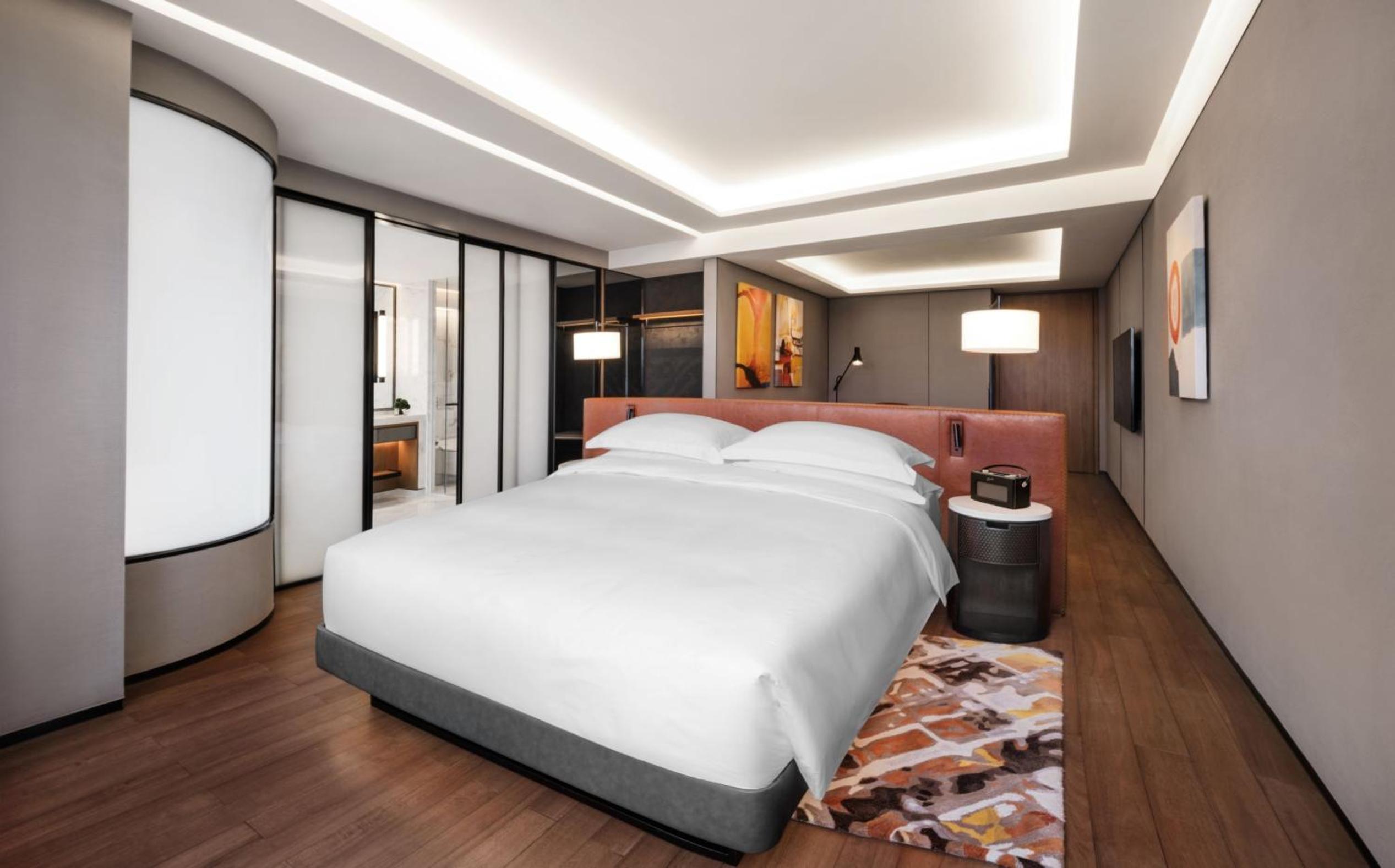 ANDAZ, STUDIO