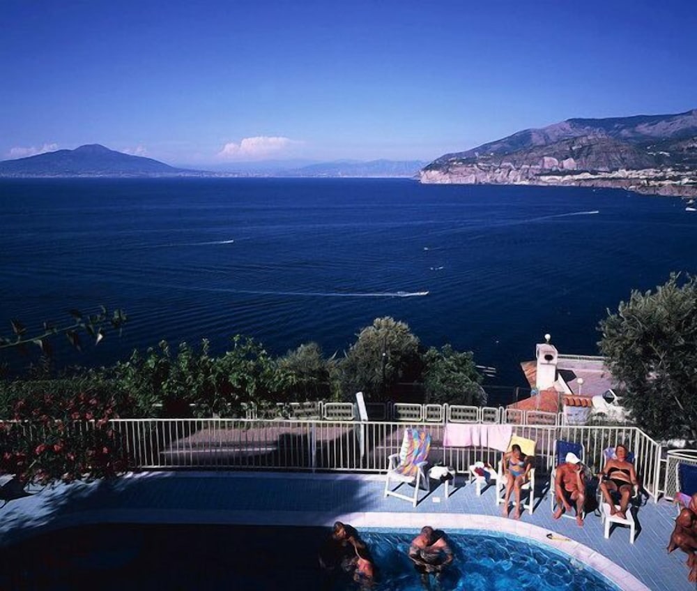 Hotel Miramare Sorrento 61/63