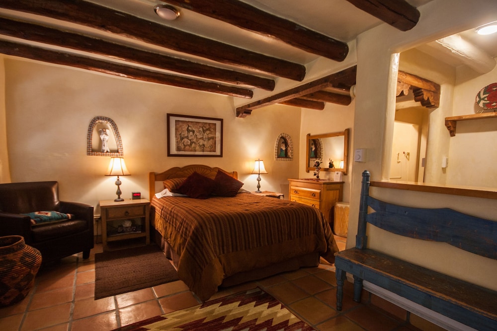 Pueblo Bonito Bed And Breakfast Inn 5/70