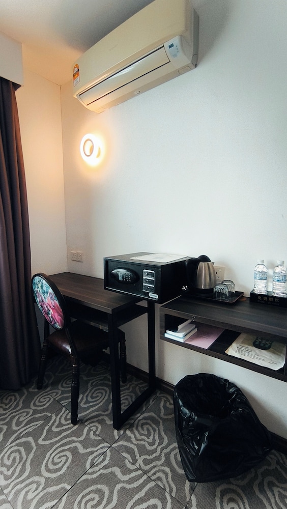Natol Travelers & Business Inn 38/50