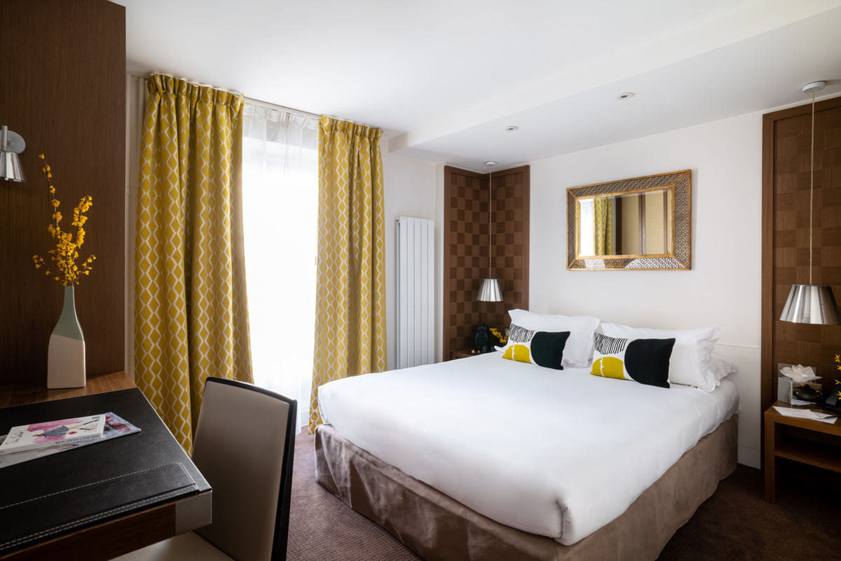 Room, Double Bed, Hotel Le Colisee 2/4