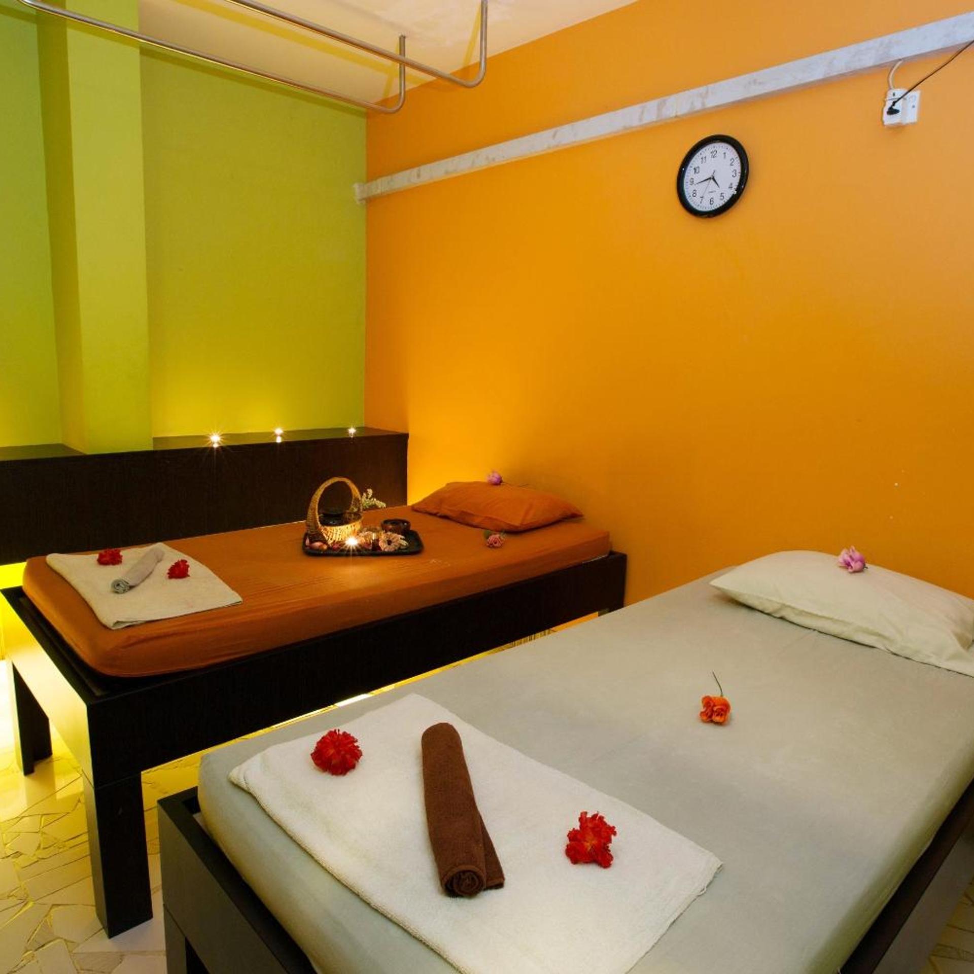 HOTEL MAXIMILLIAN 30/55