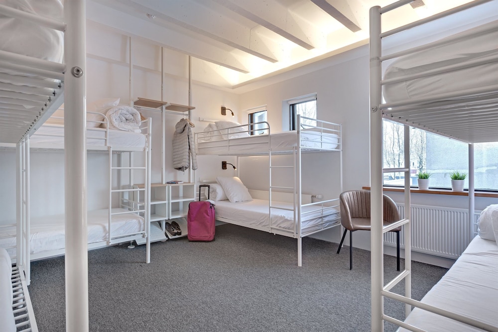 Lækur Hostel 13/28