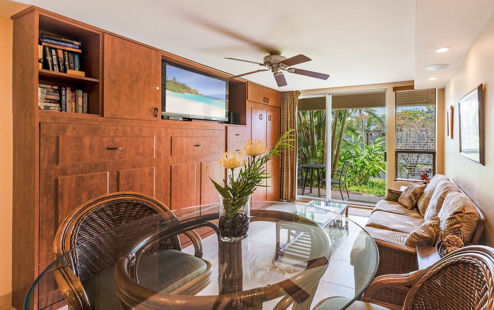 Castle Maui Banyan 26/62
