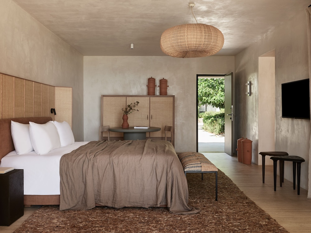 Suite, King Bed, Beach Front, Private Pool