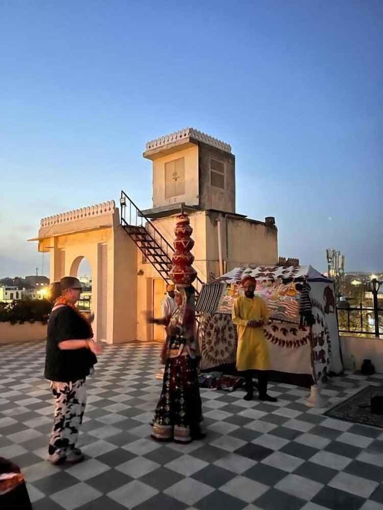 Bissau Palace 27/50