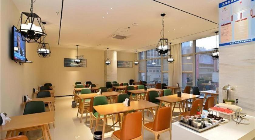 City Comfort Inn Kunming Nanping Wuyi Road Metro Station 38/44