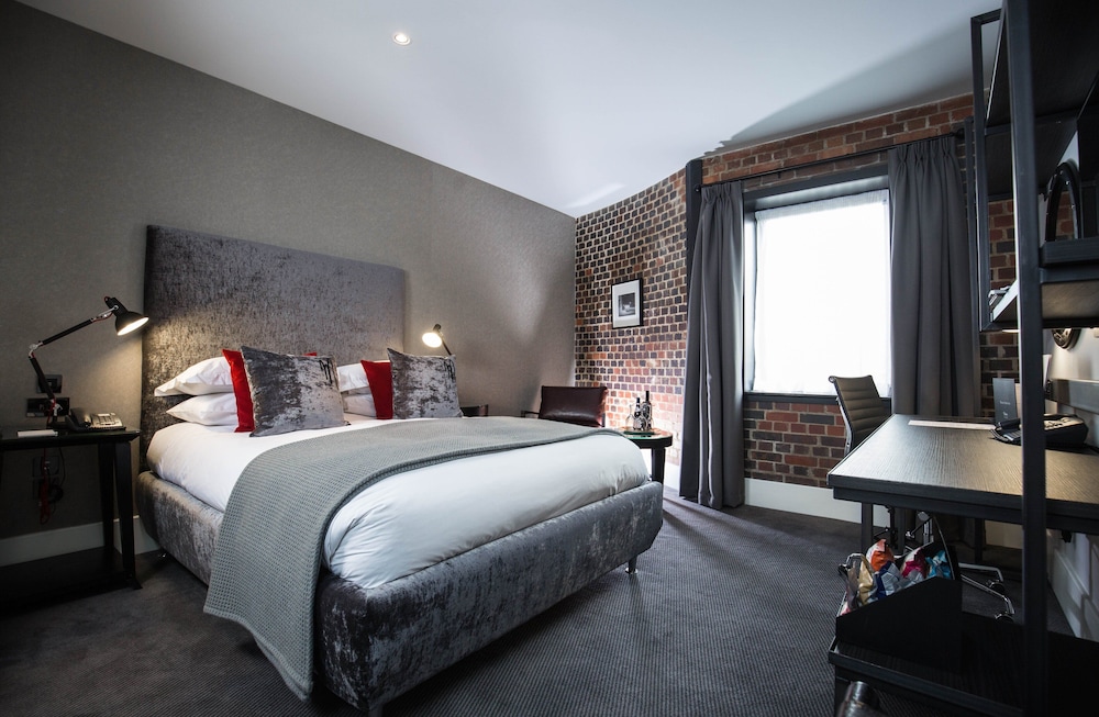 STANDARD, DOUBLE BED