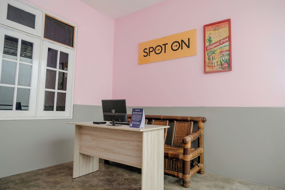 SPOT ON 2046 Villa Hardi 21/26