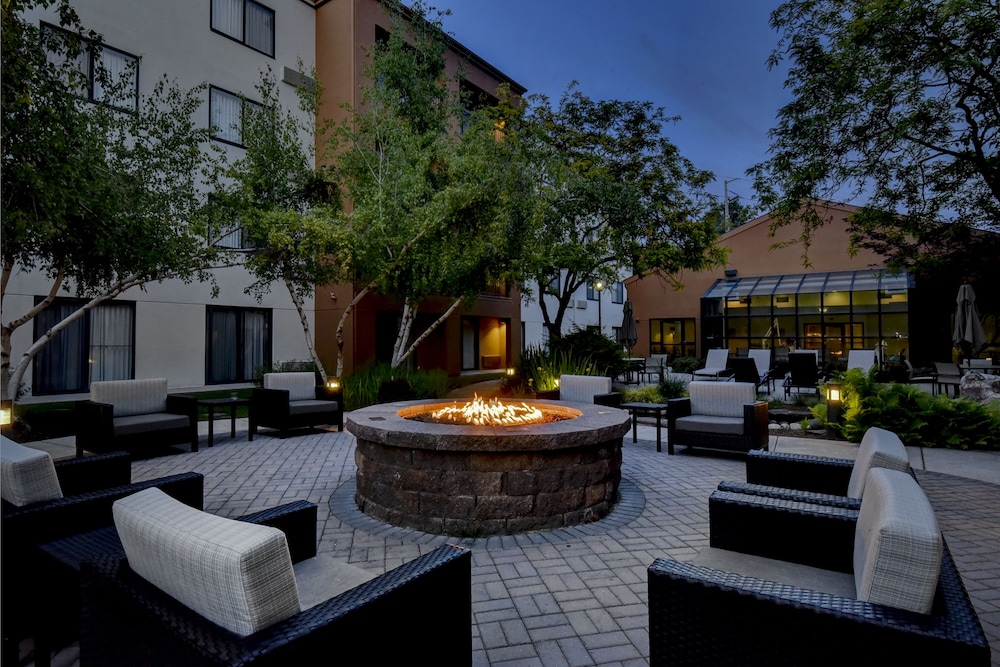 Courtyard By Marriott Downtown Boise 37/58