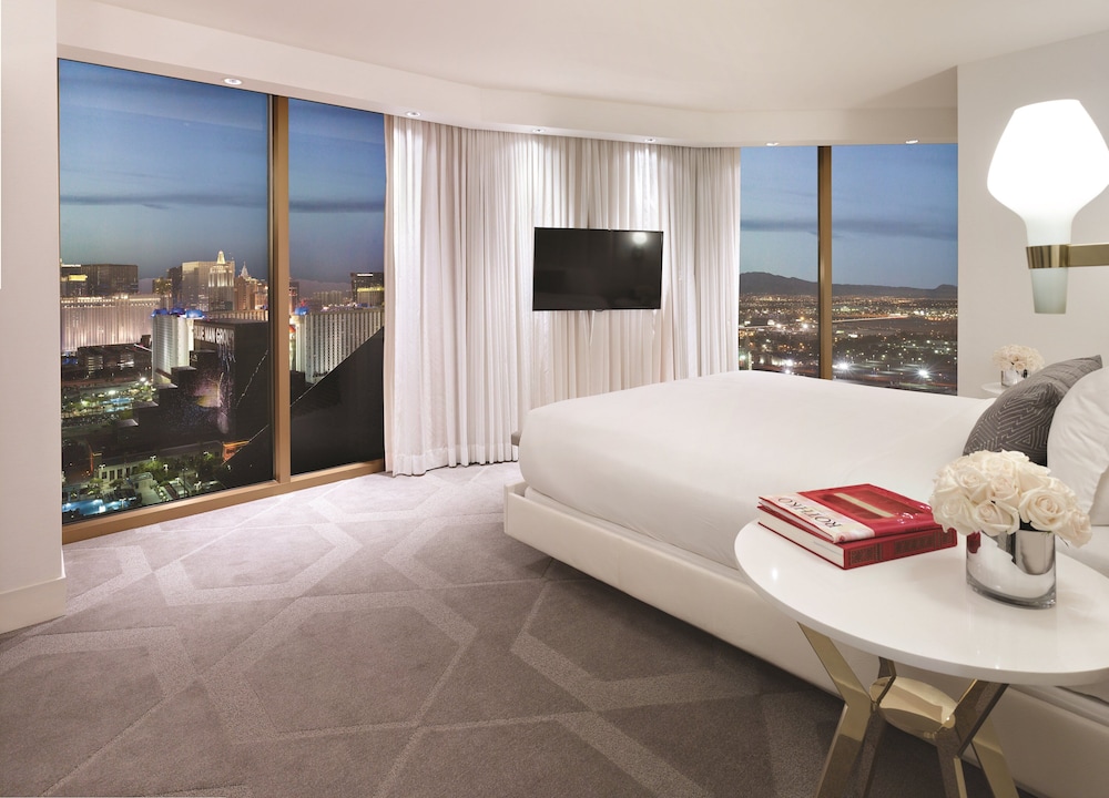 W Las Vegas 5/33