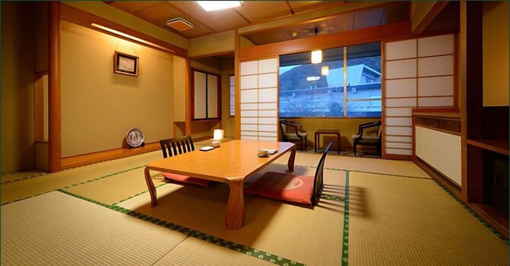 Japanese, Tatami, South Building