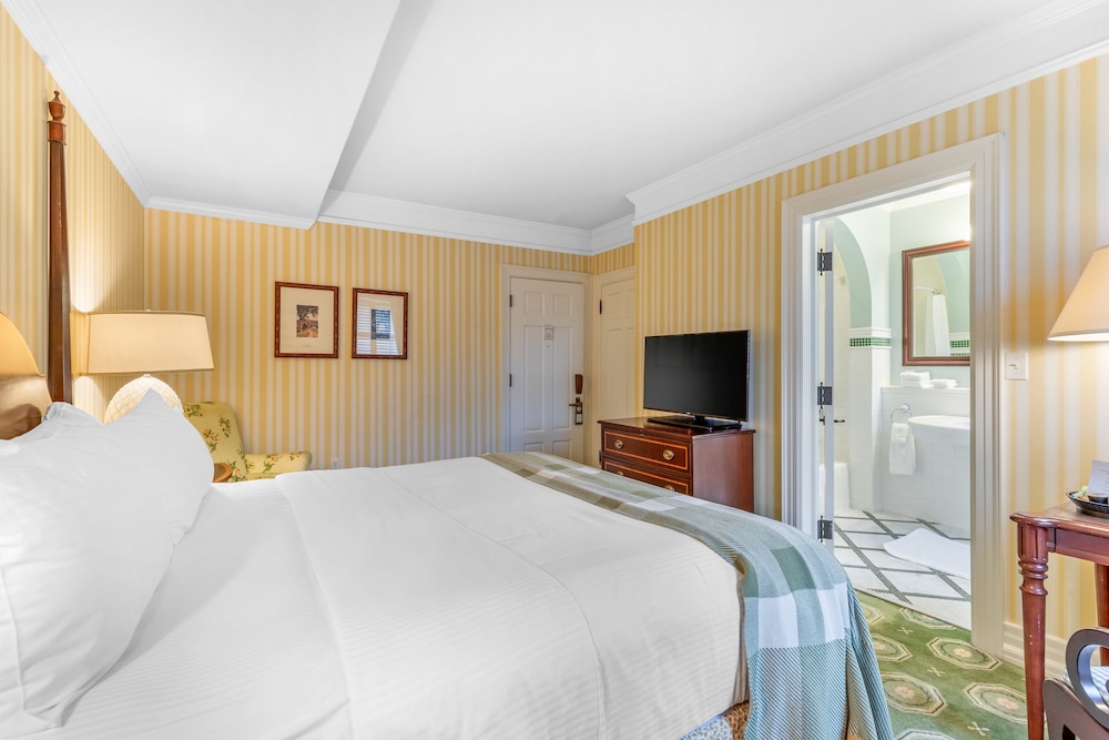 The Omni Homestead Resort 23/92