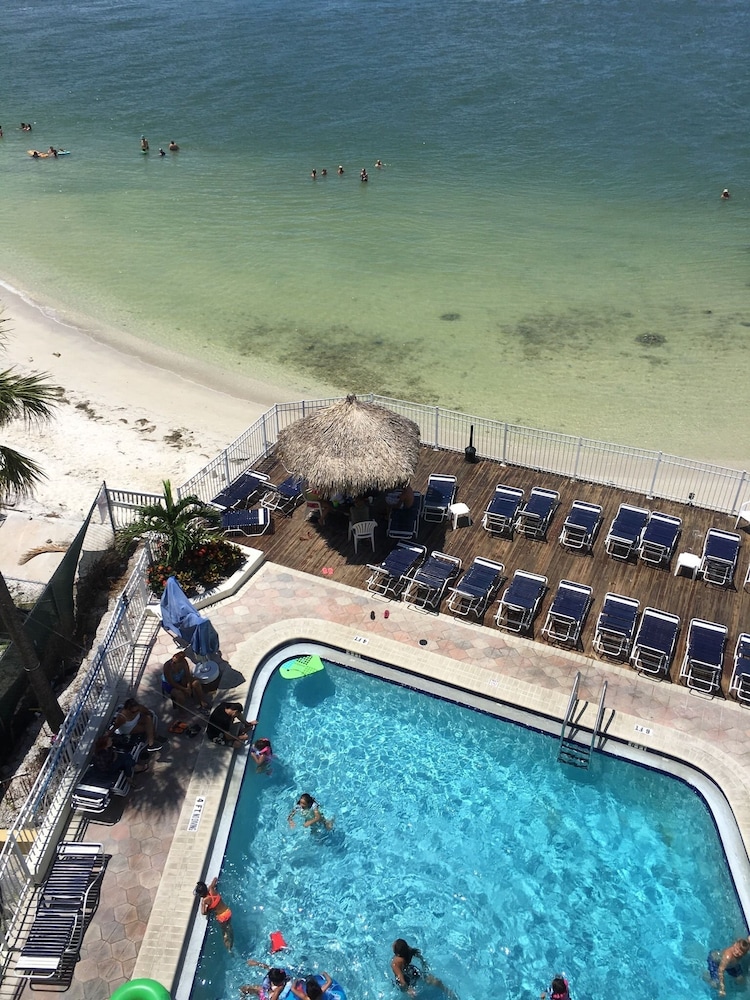 Gulfview Hotel On the Beach 5/49
