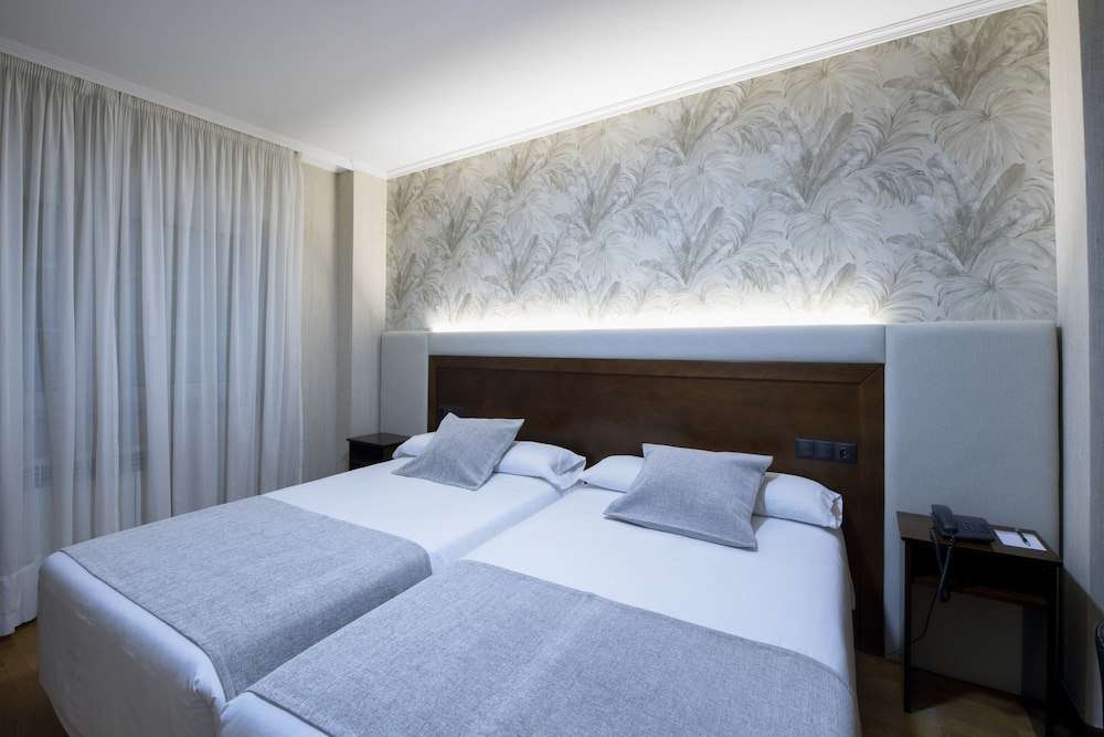 HOTEL OCA INSUA 7/46