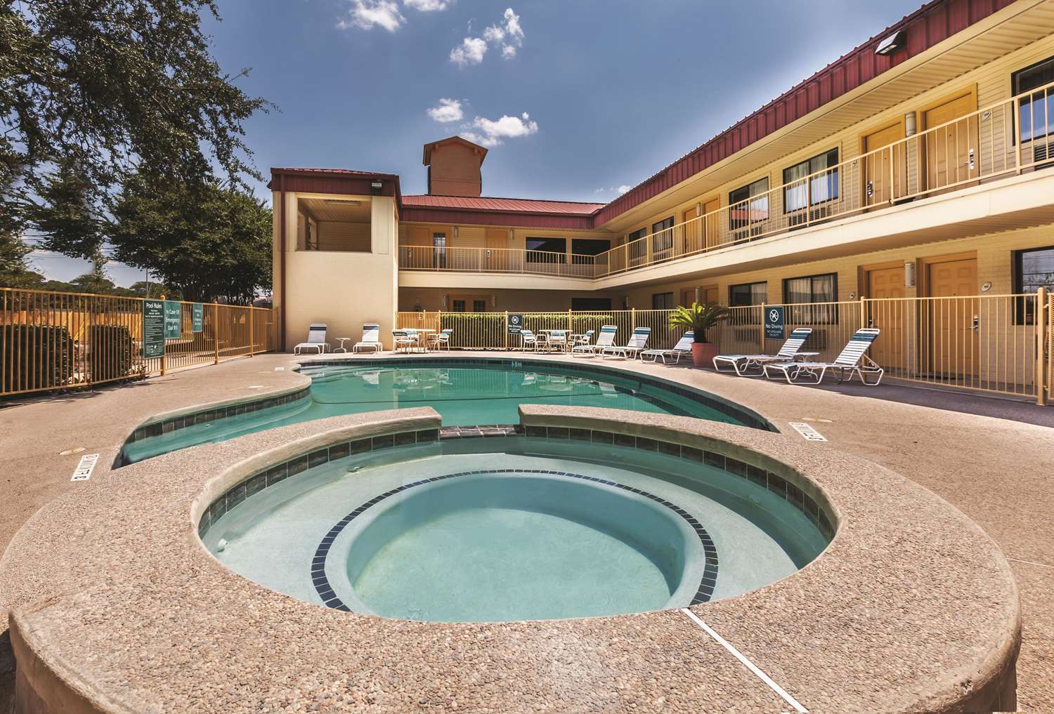 La Quinta Inn San Marcos 36/42