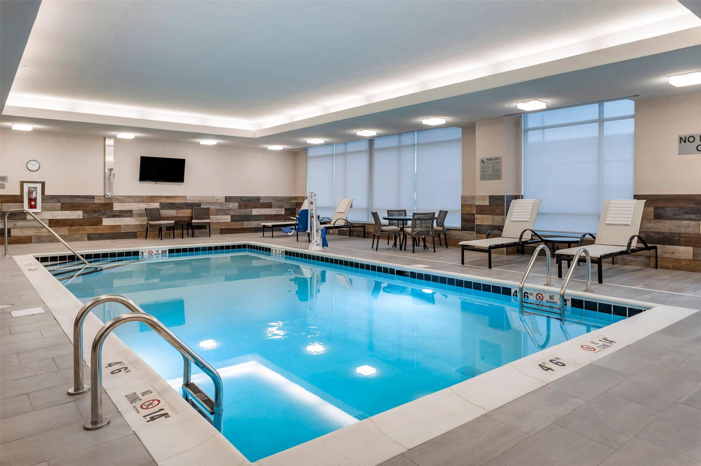 Cambria Hotels Louisville Downtown- Whiskey Row 29/59