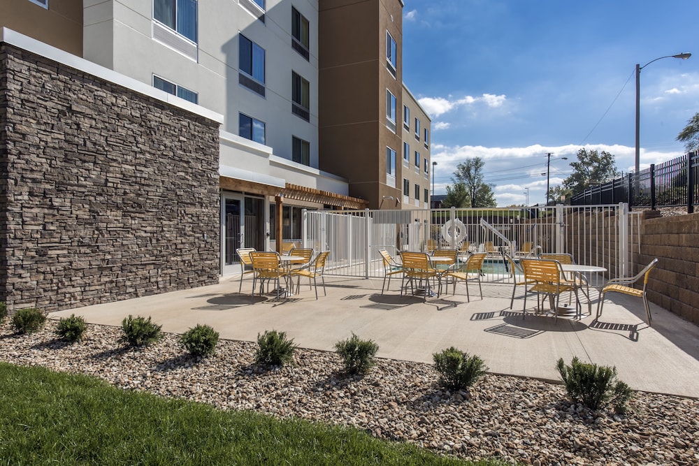 Fairfield Inn Suites By Marriott Leavenworth 42/44